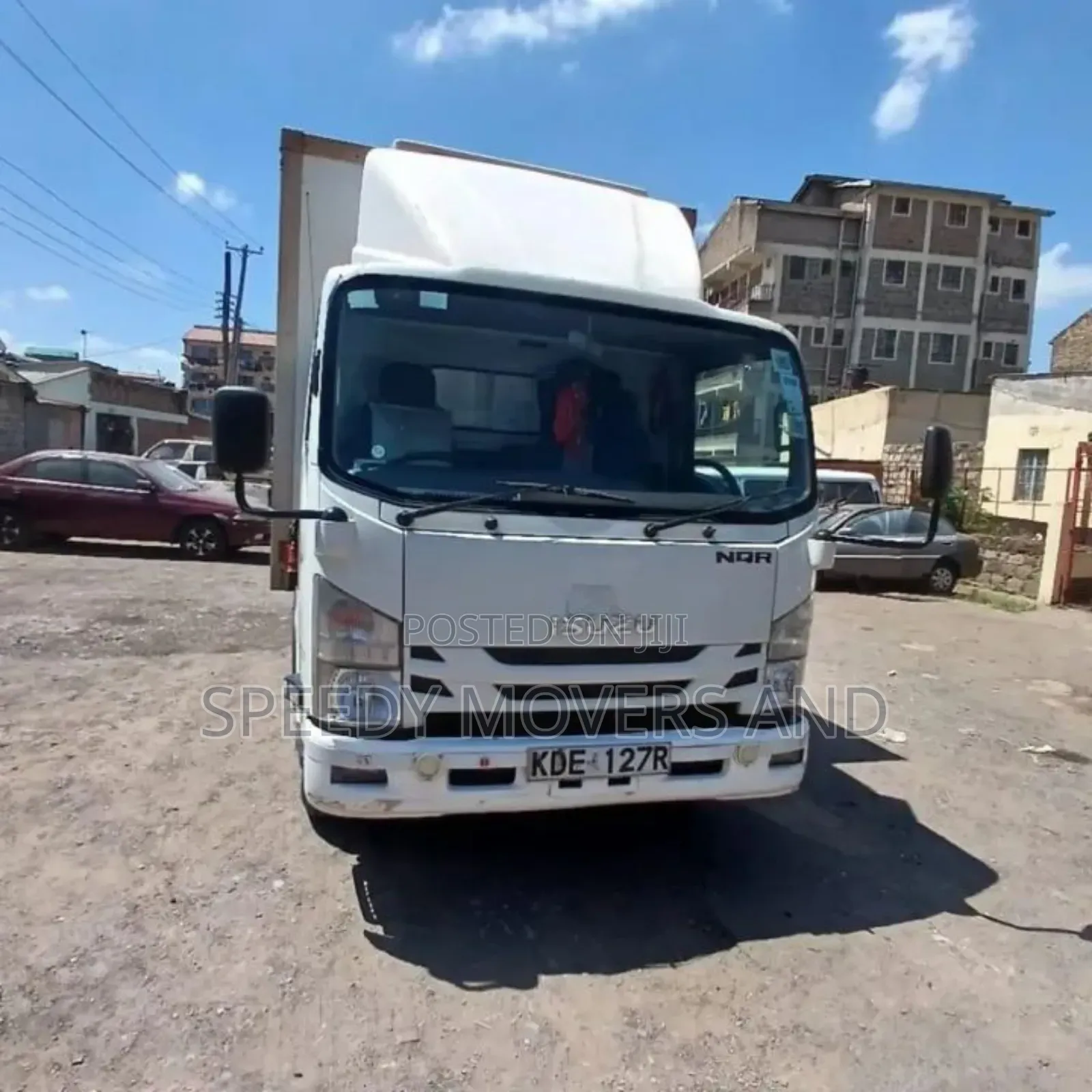 Canter Truck for Loose Cargo Transport at Hand
