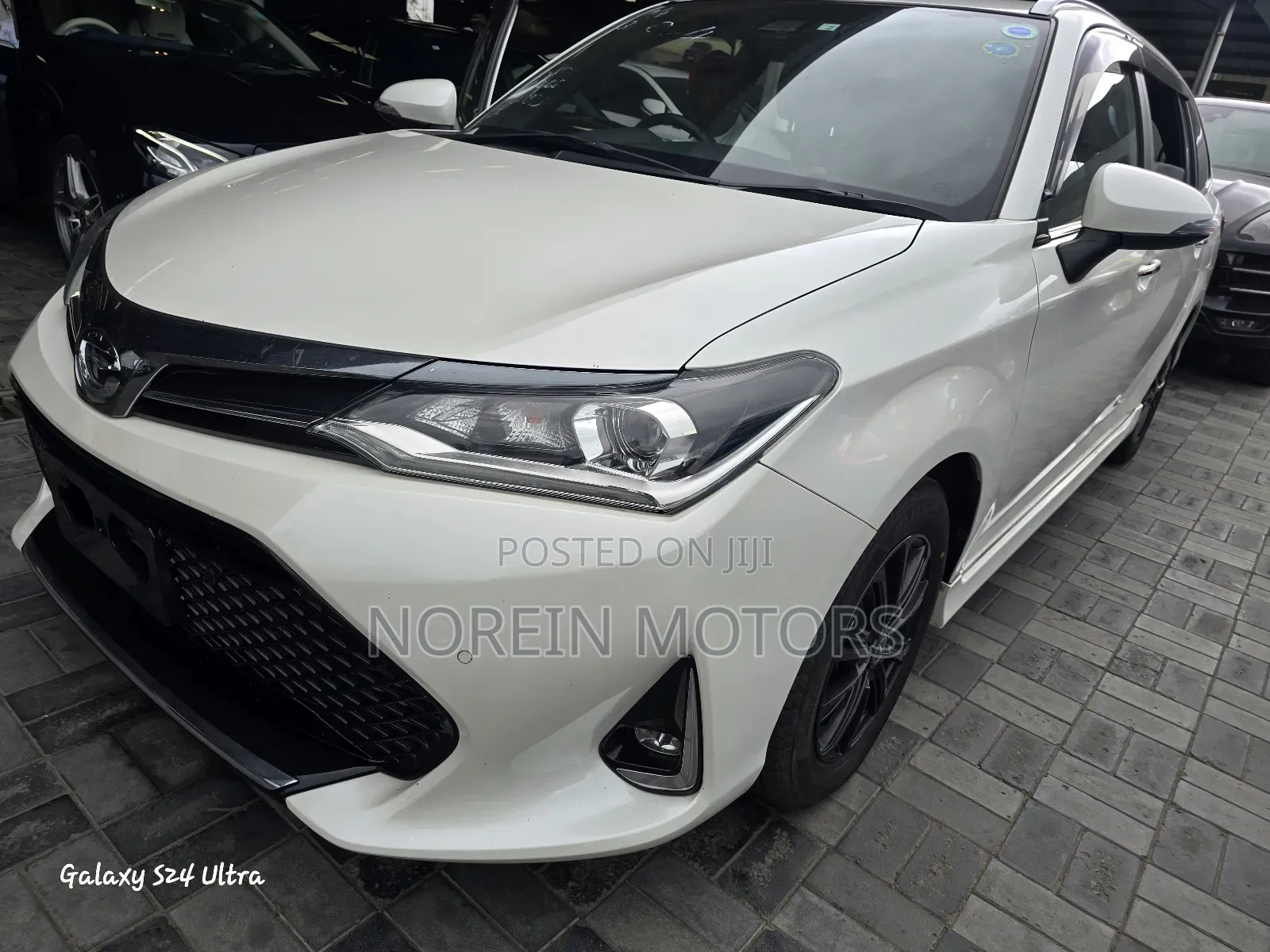 Toyota Corolla Fielder 2018 Pearl