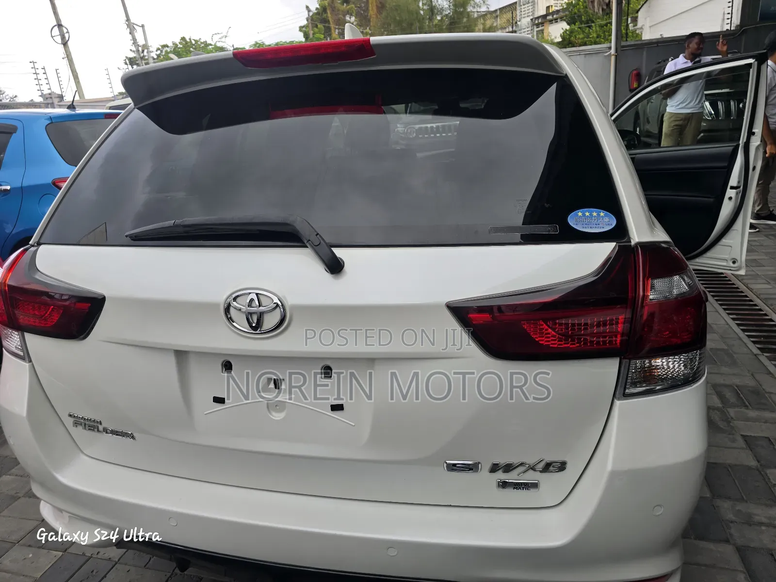 Toyota Corolla Fielder 2018 Pearl