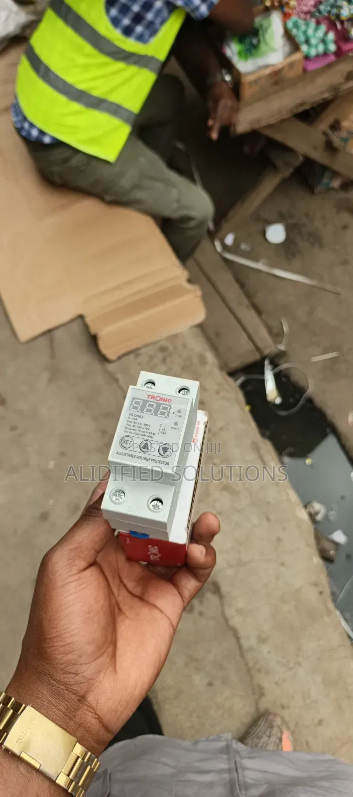 Tronic Voltage Regulator