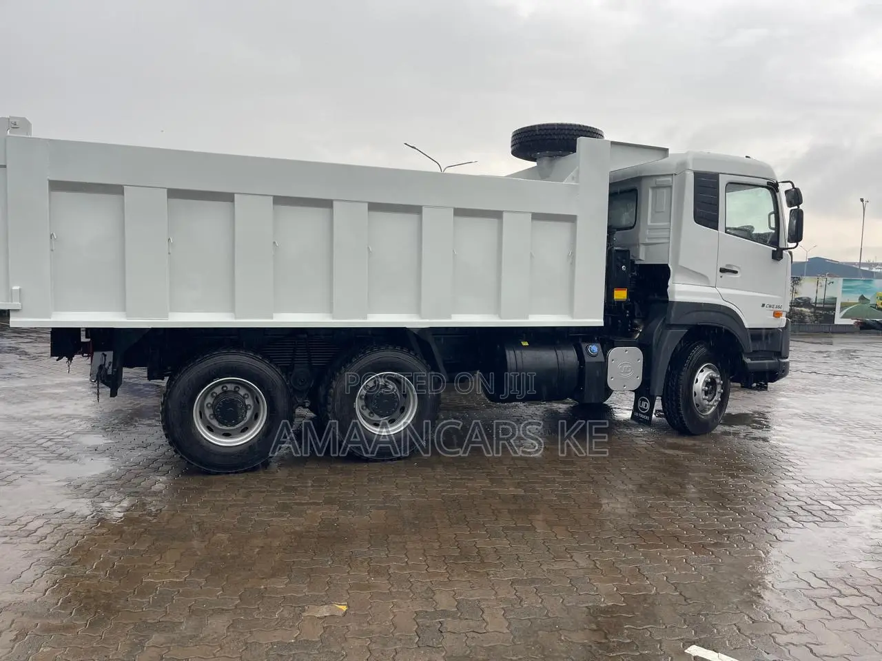 Ud Quester Tipper 10 Wheeler