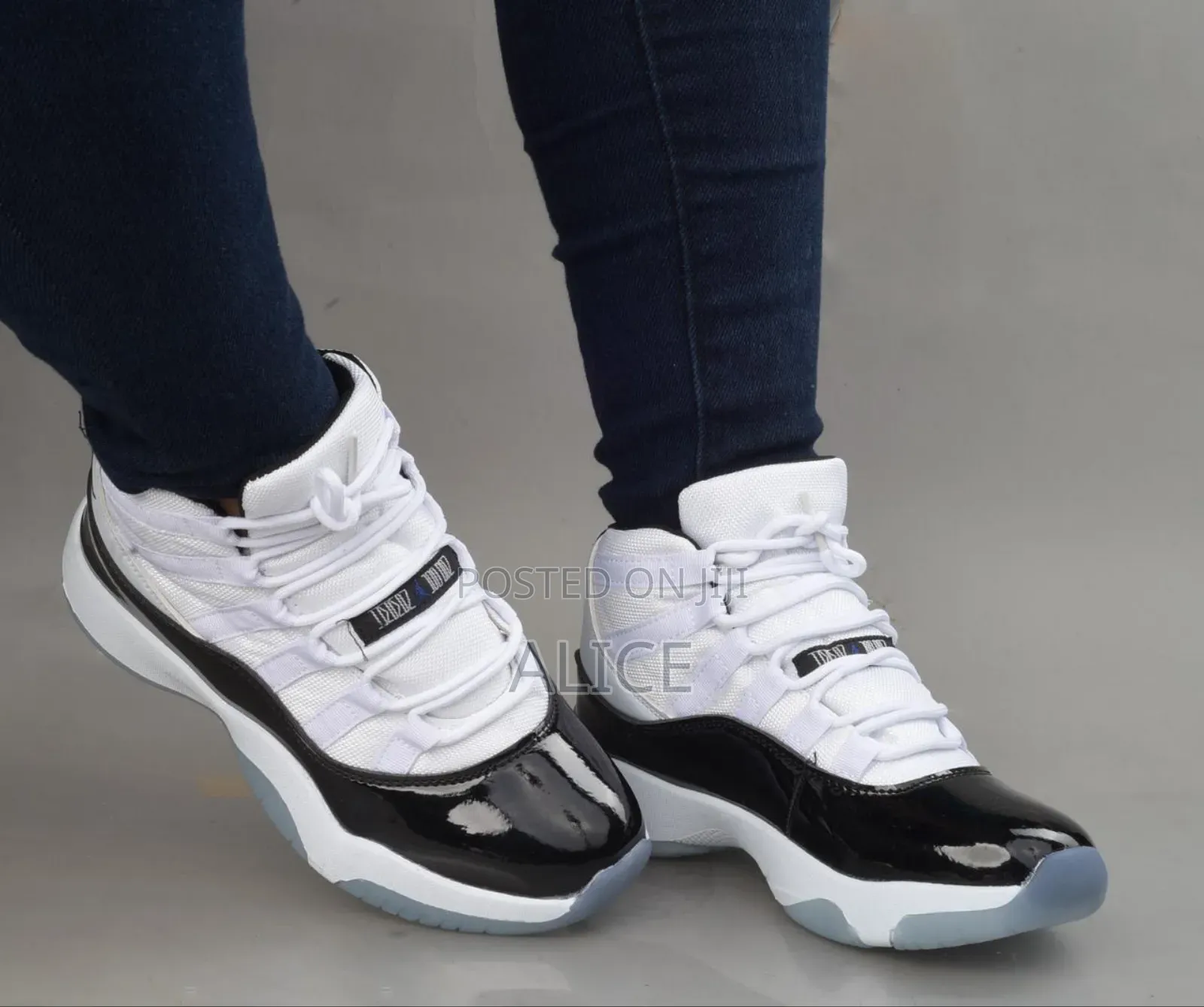 Air Jordan 11