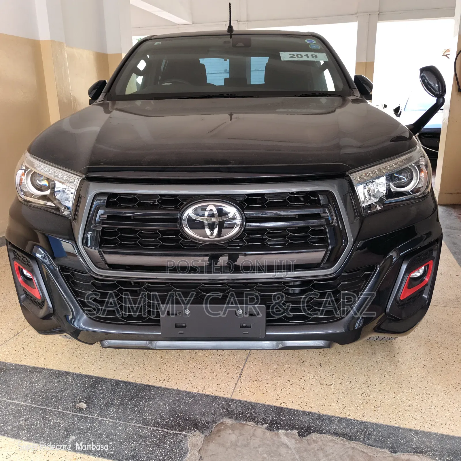 Toyota Hilux 2019 Black