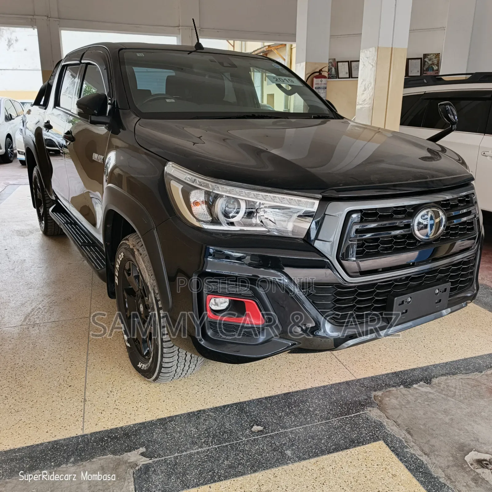 Toyota Hilux 2019 Black