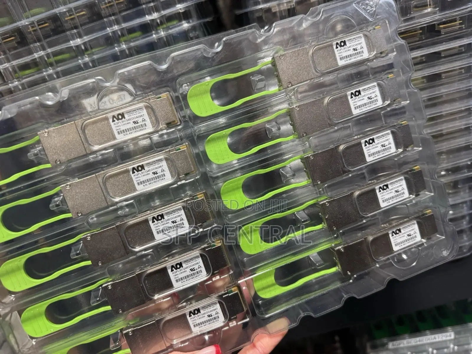 Aoi 100g Cwdm4 Qsfp28 2km for Cisco/D-Link/Huawei