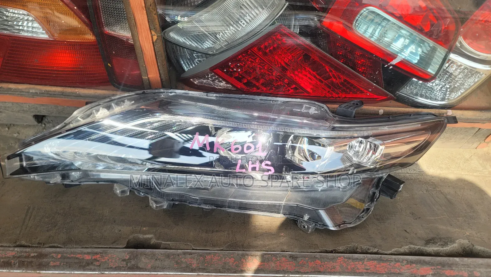 Harrier New Model  Headlight  Completely Clean