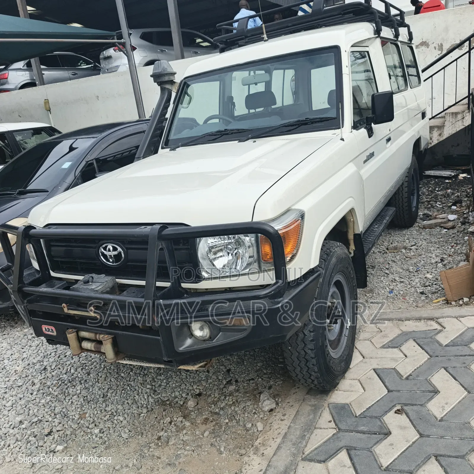 Toyota Land Cruiser 4.5 V8 TD 2018 White