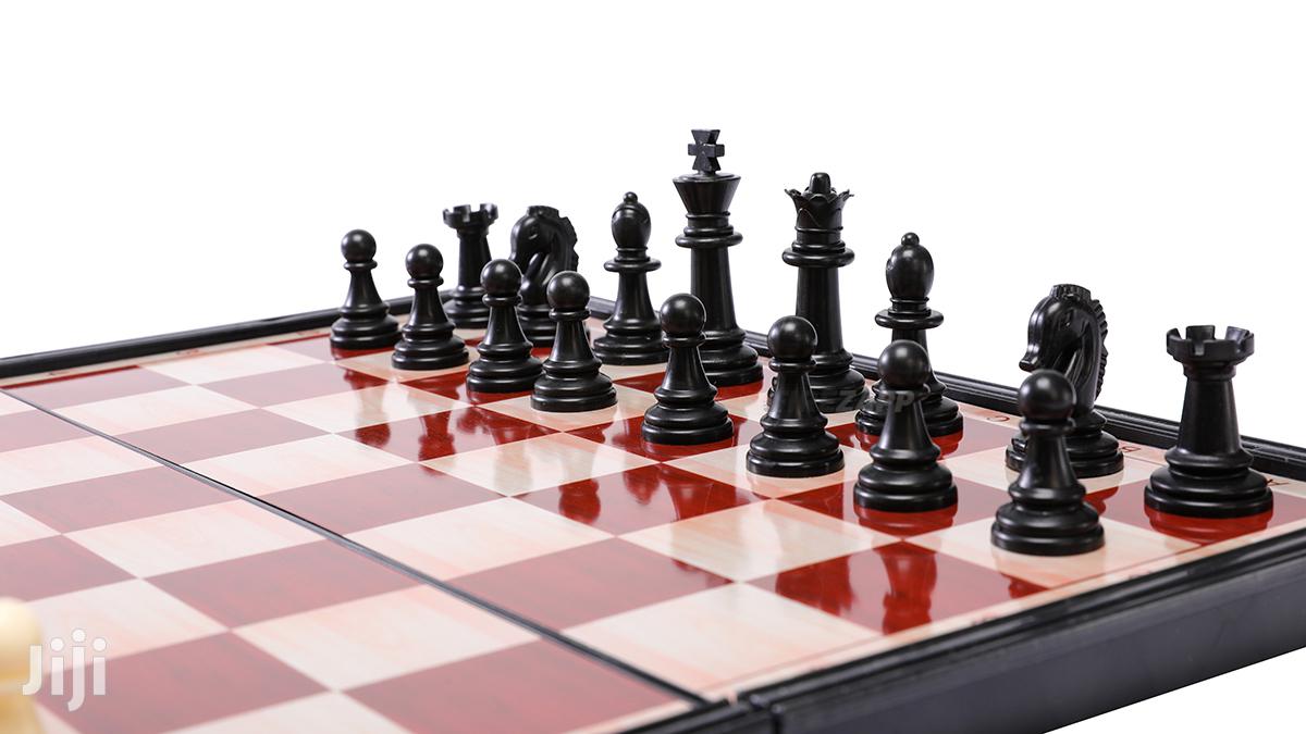 Brains Chess Game