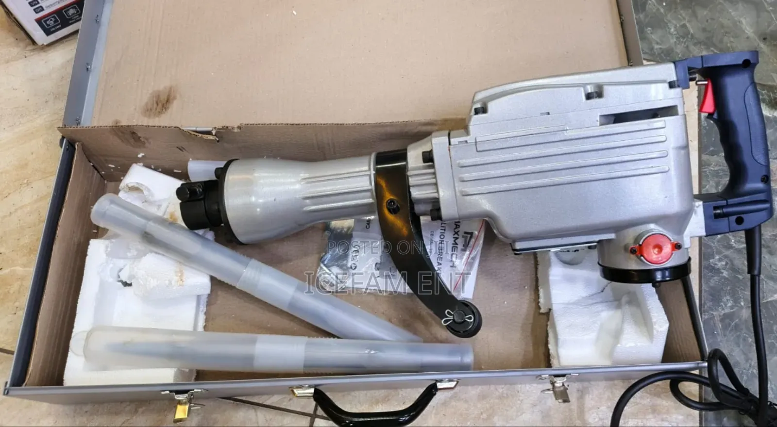 Maxmech Rotary Hammer 1450w With 2pcs Bits
