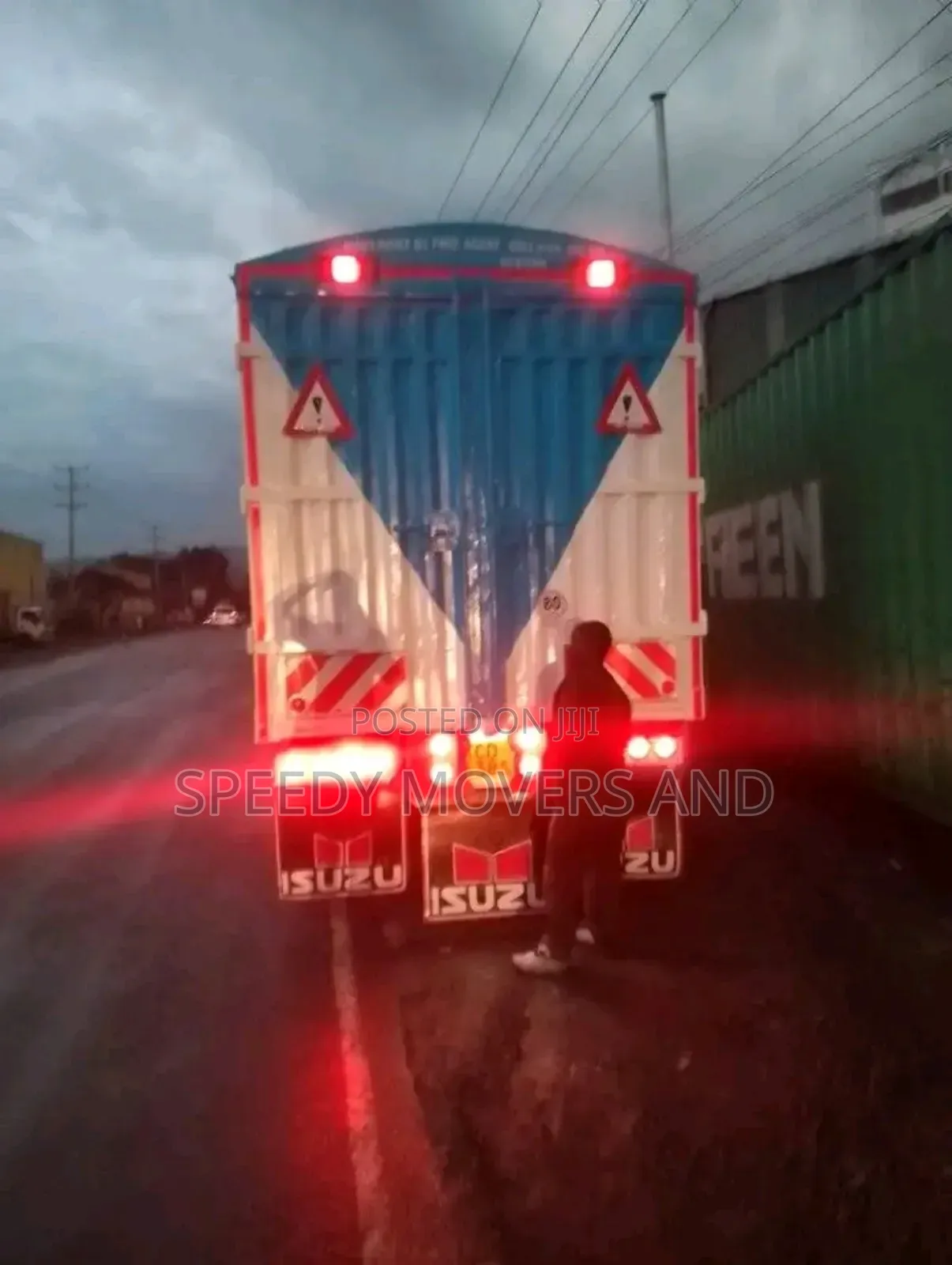Box Body/ High Ended/ Flat Bed Available for Load Delivery