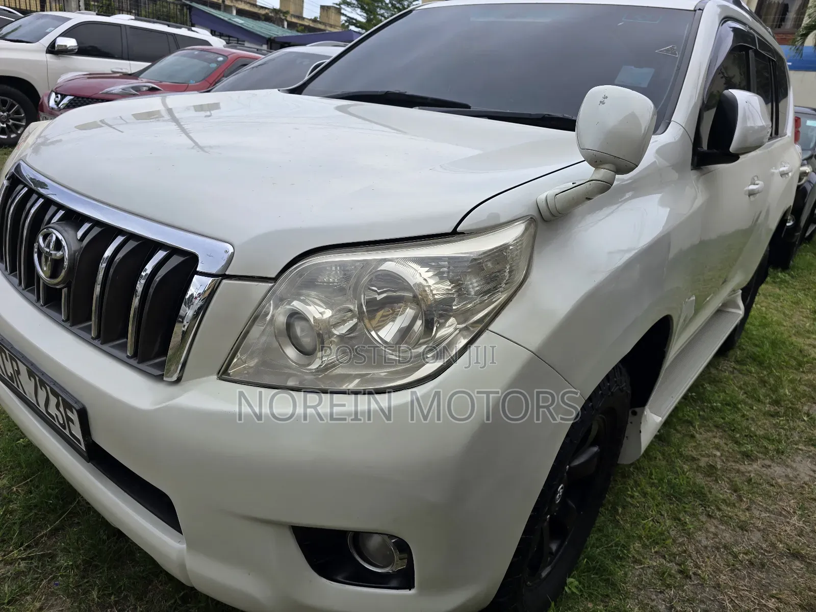 Toyota Land Cruiser Prado 2012 White