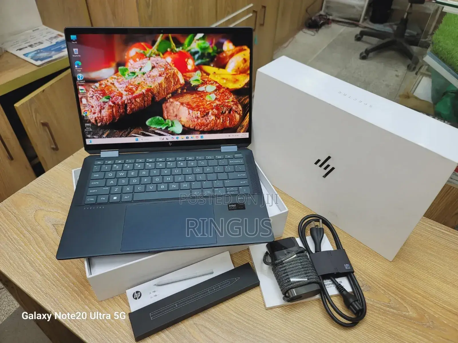 New Laptop HP Spectre 14 32GB Intel Core Ultra 7 SSD 2T