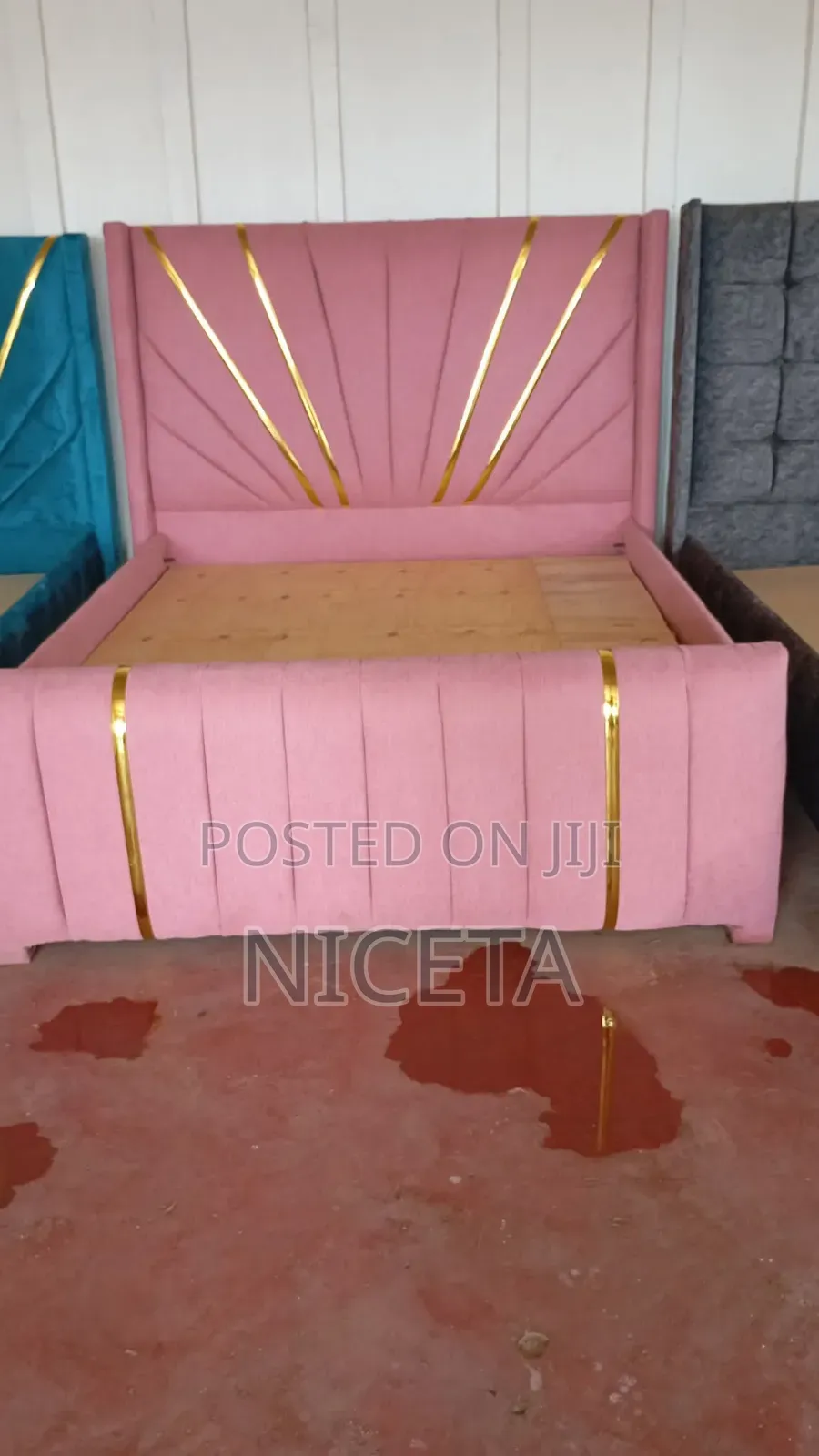 Chester Bed 5by6 Baby Pink With Gold