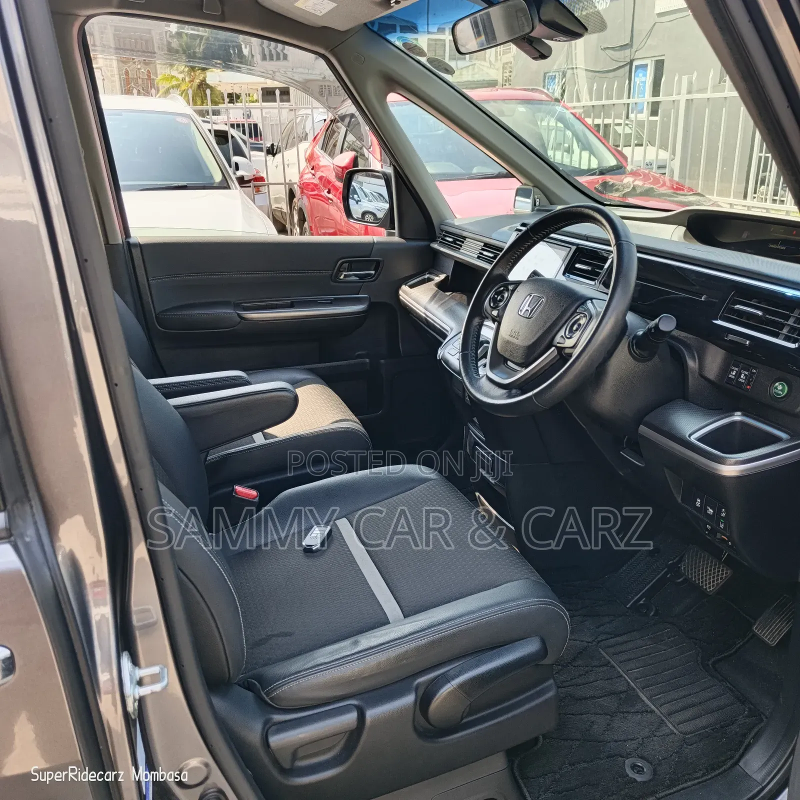 Honda Stepwgn 2018 Gray