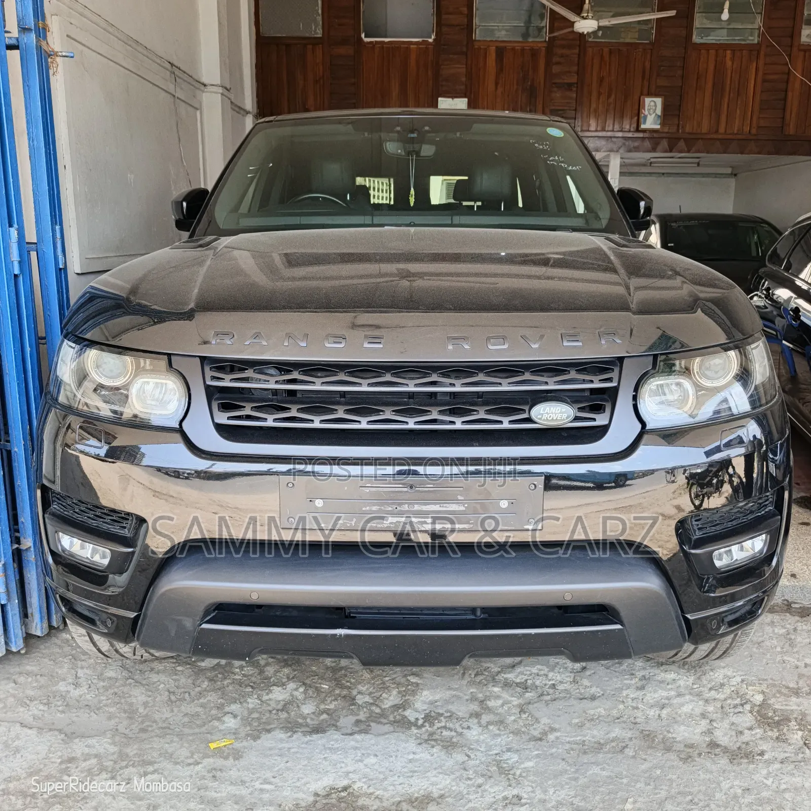 Land Rover Range Rover Sport HSE Td6 4x4 (3.0L 6cyl 8A) 2017 Black