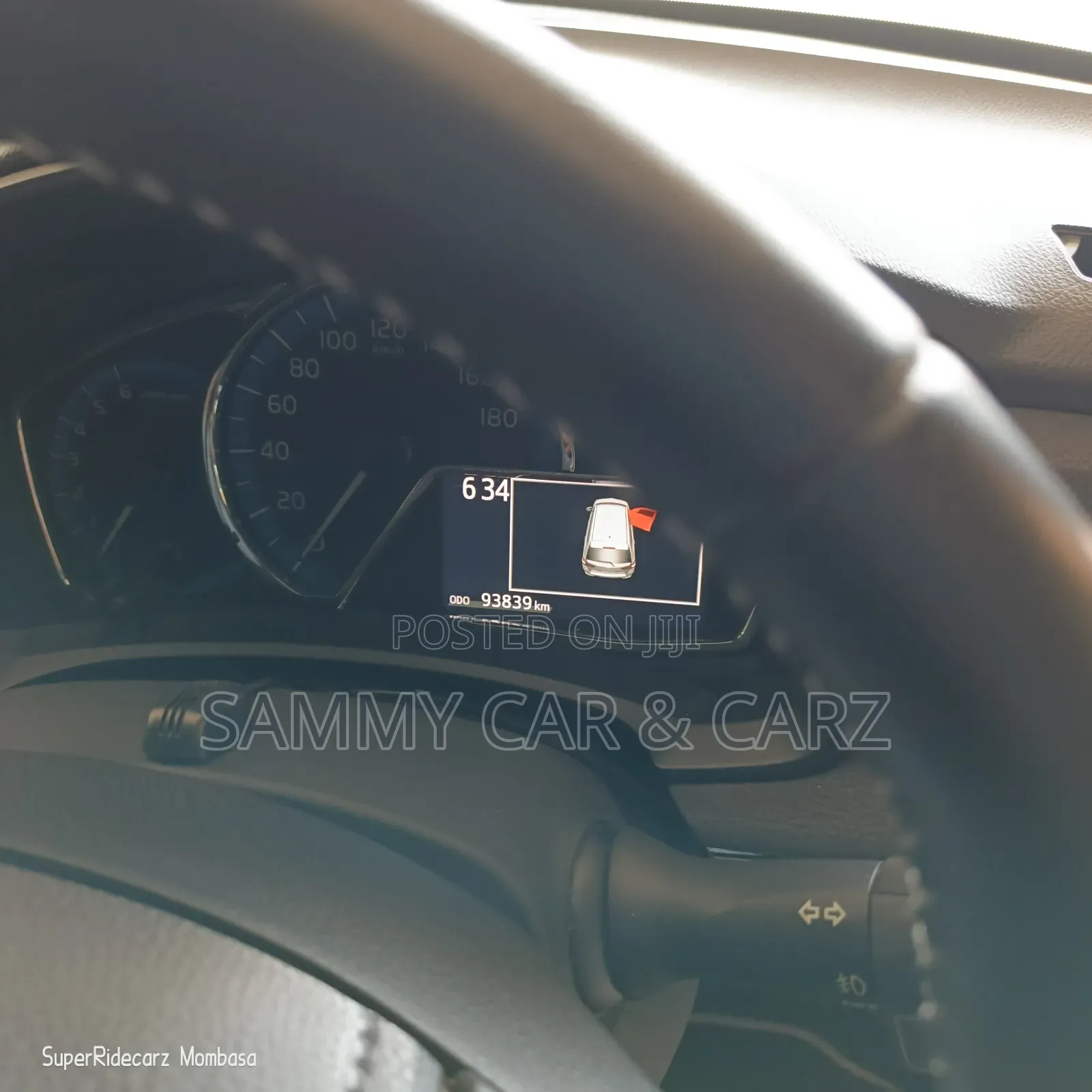 Toyota Corolla Fielder 1.5 Hybrid FWD 2018 Maroon
