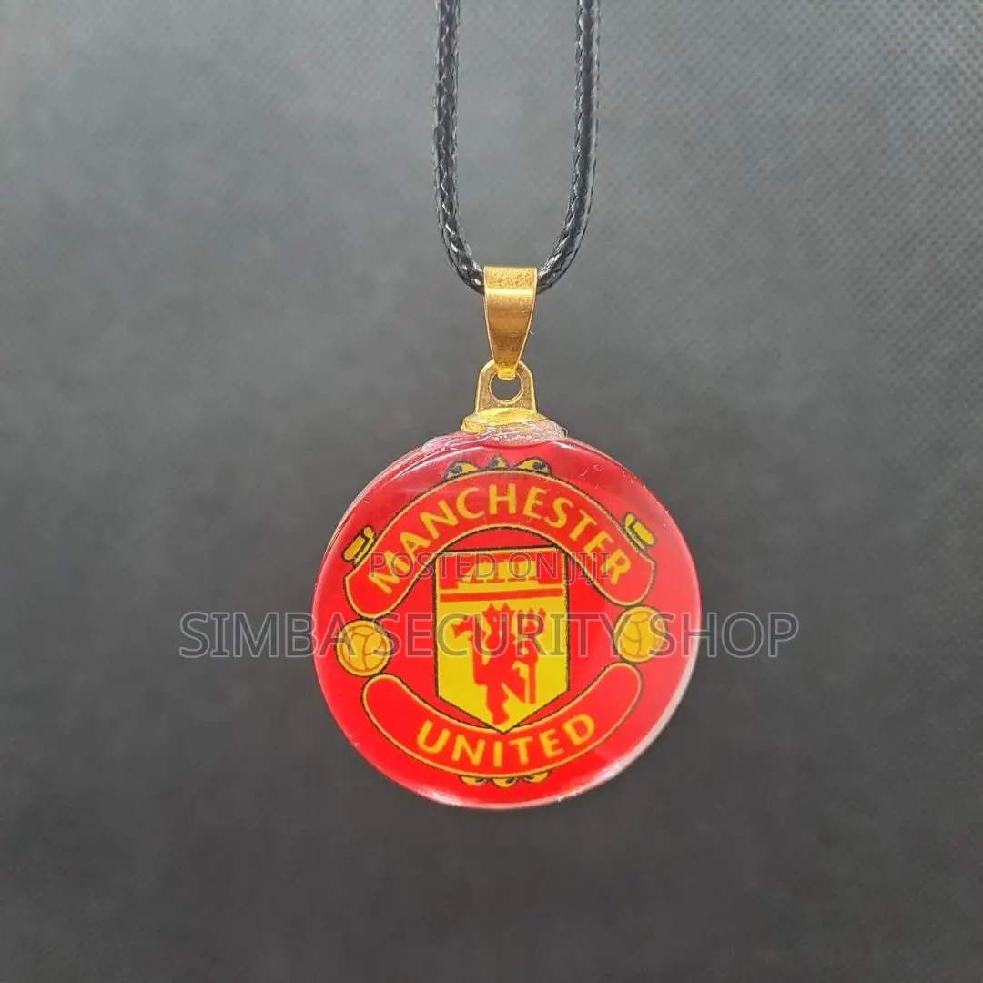 Manchester United Team Logo Necklace Pendant Soccer Gift Fan