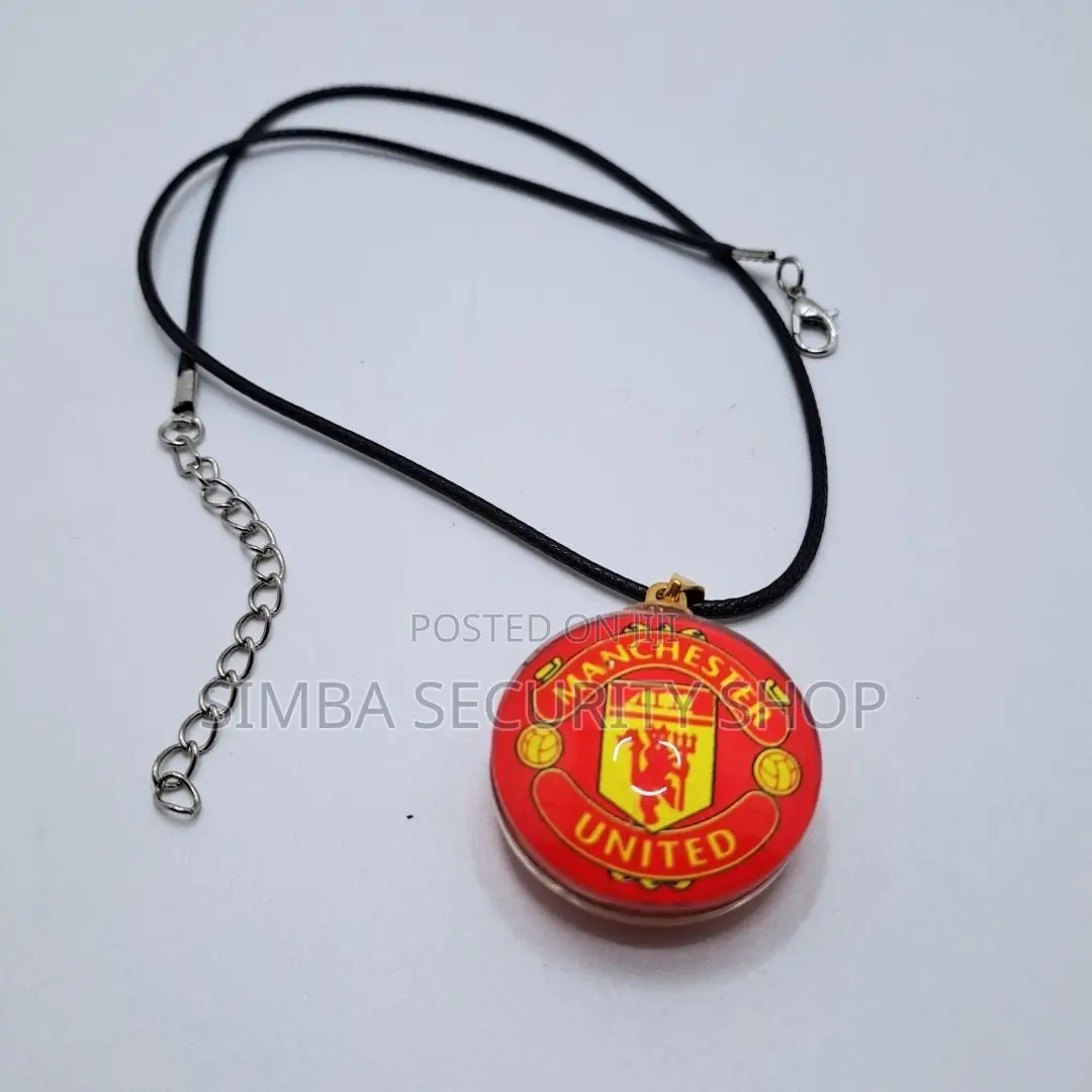 Manchester United Team Logo Necklace Pendant Soccer Gift Fan