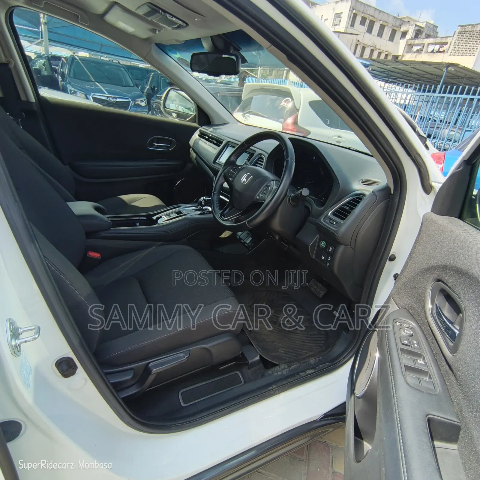 Honda Vezel 1.5 Hybrid 2WD 2018 White