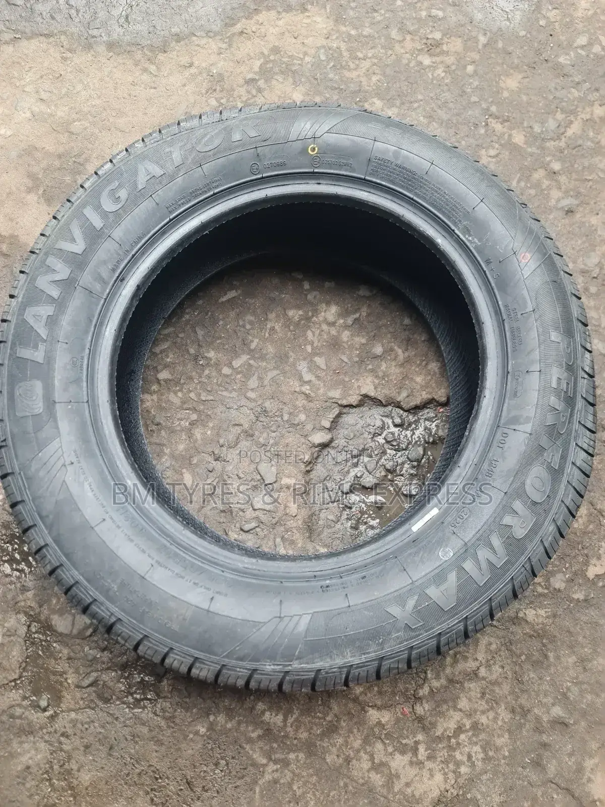 225 /65 R17 Lanvigator Tyres (Highway)