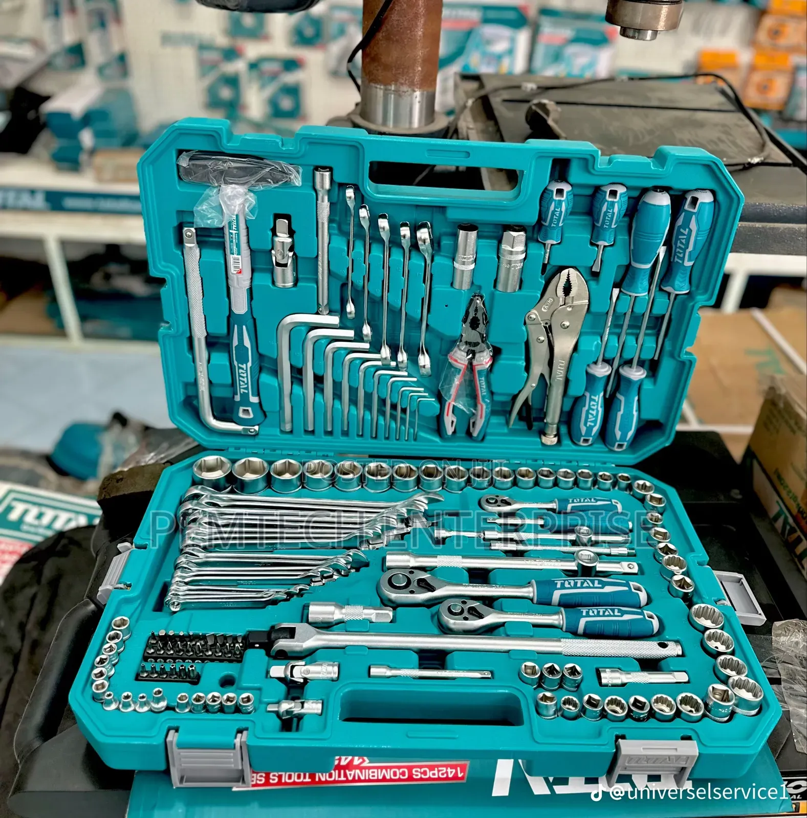 Total 142-Piece Combination Tool Set (Thkthp21426).