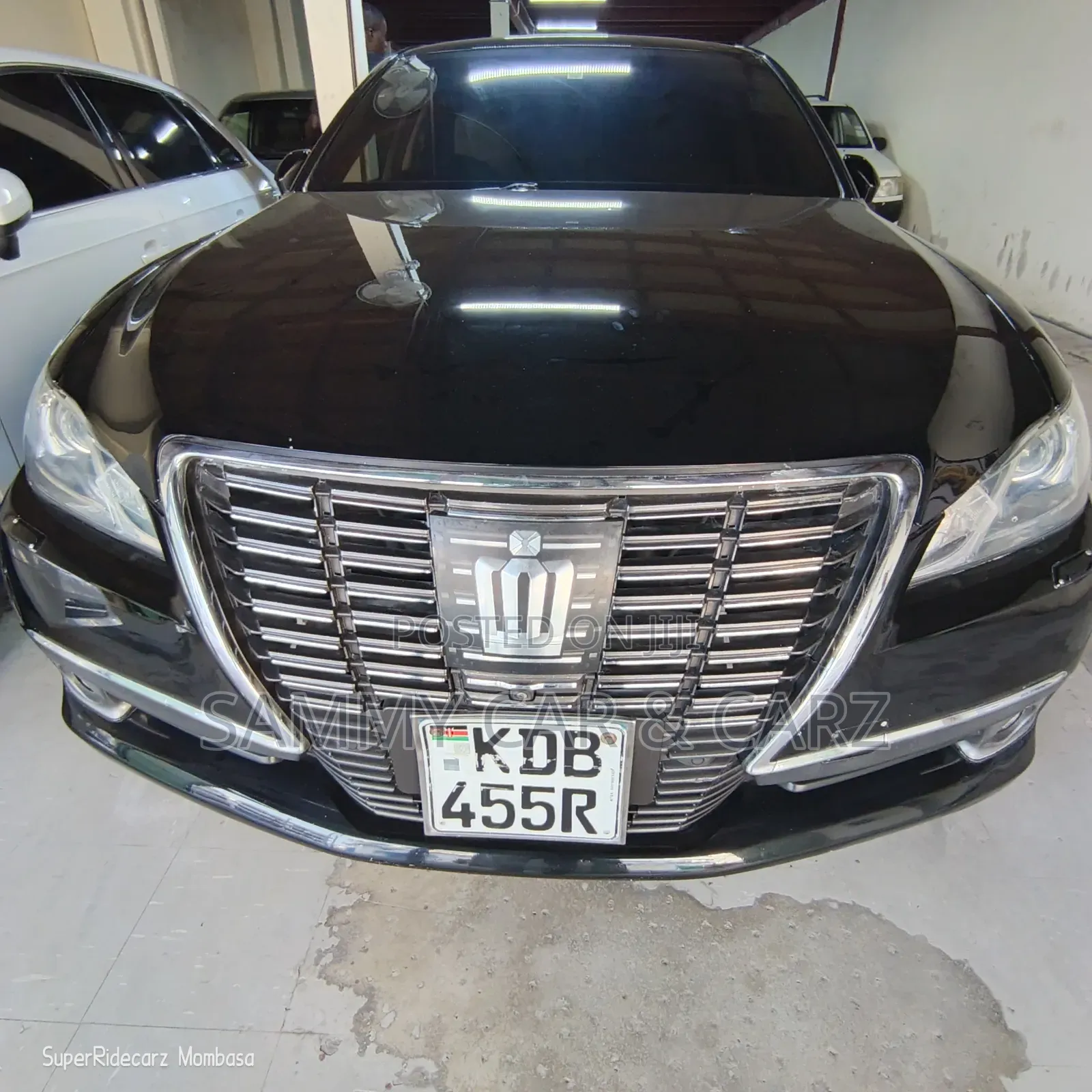 Toyota Crown 2014 Black