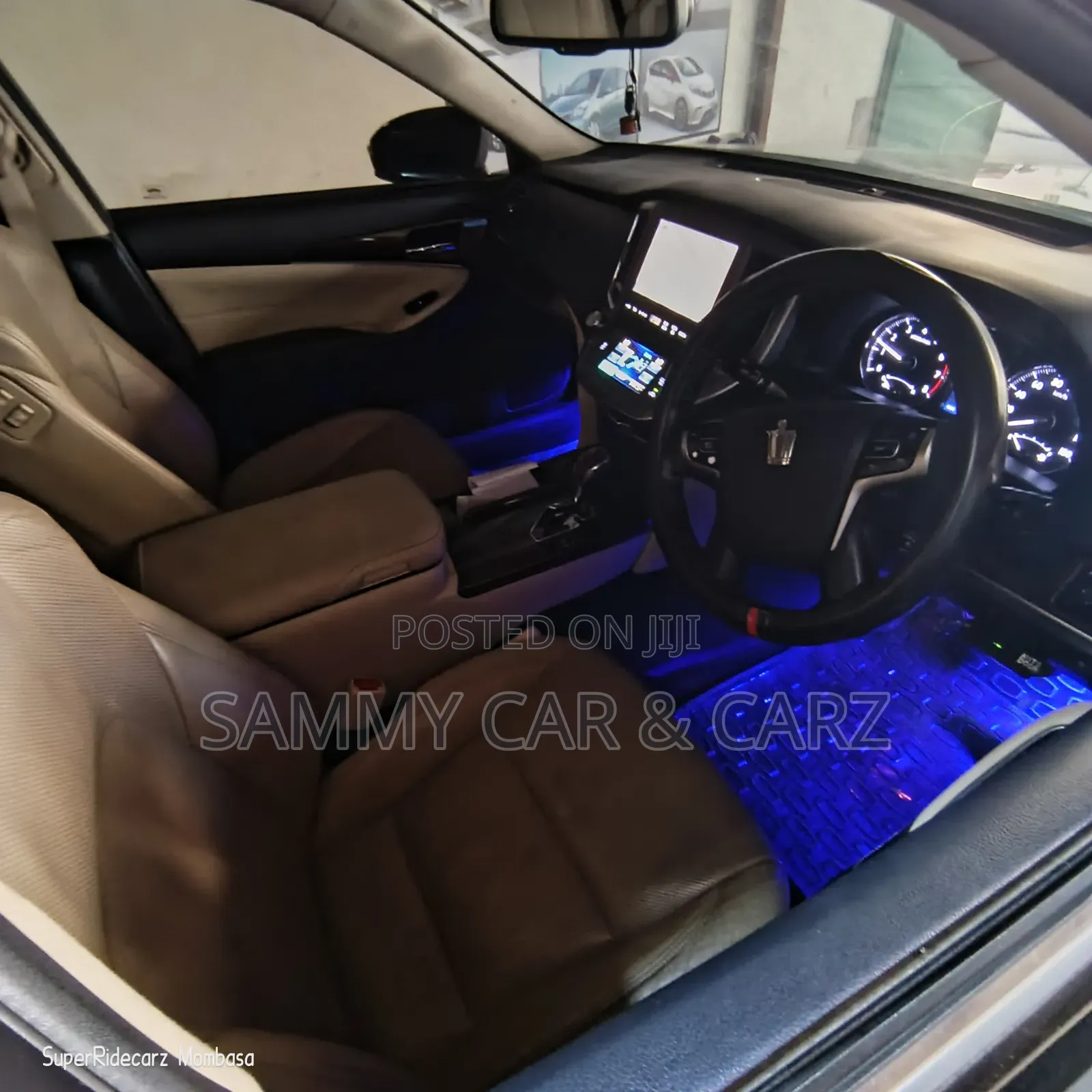 Toyota Crown 2014 Black