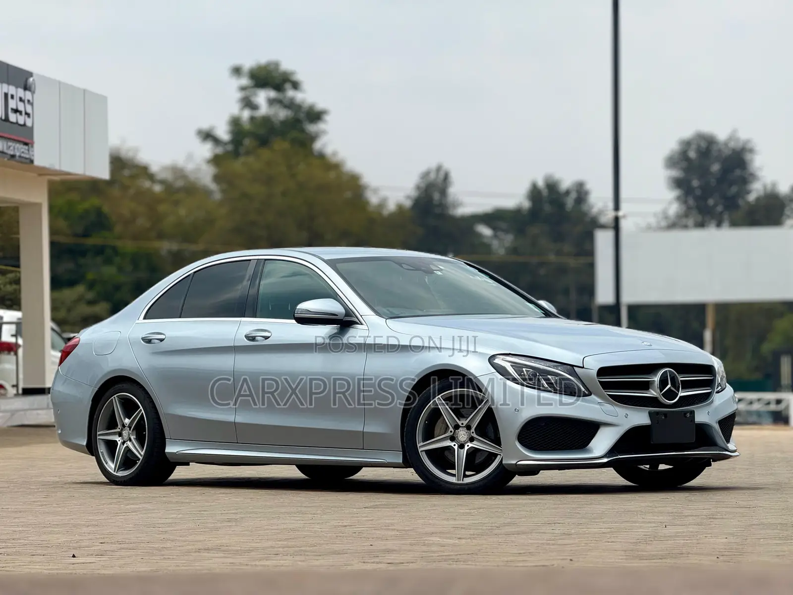 Mercedes-Benz C200 2016 Silver
