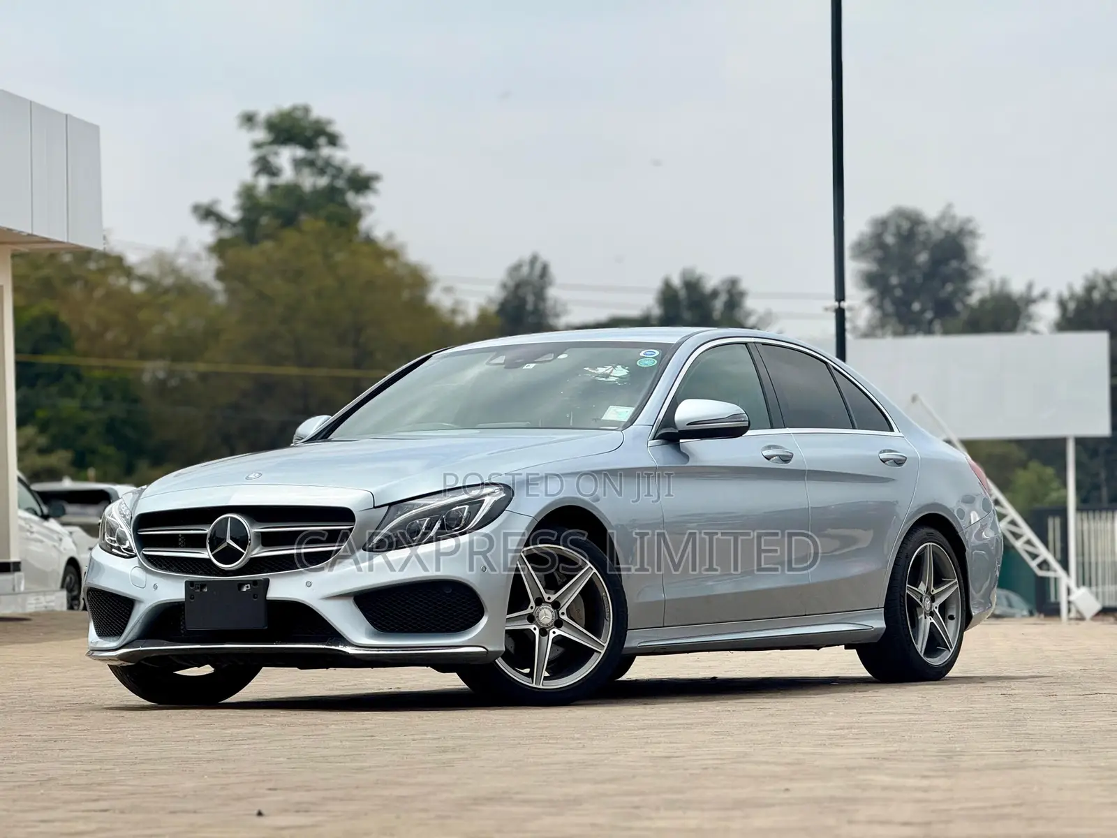 Mercedes-Benz C200 2016 Silver