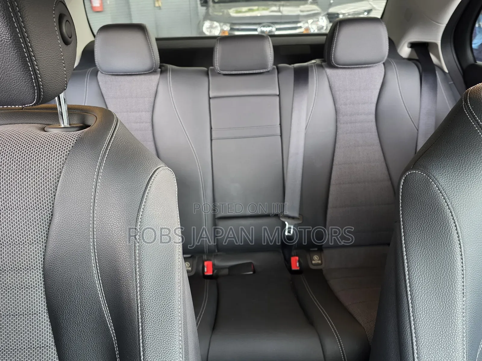 Mercedes-Benz E200 2018 Ivory