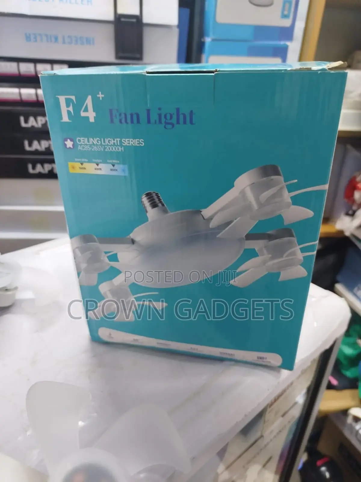 F4 Ceiling Fan Light With Remote – 20" Led Brightness