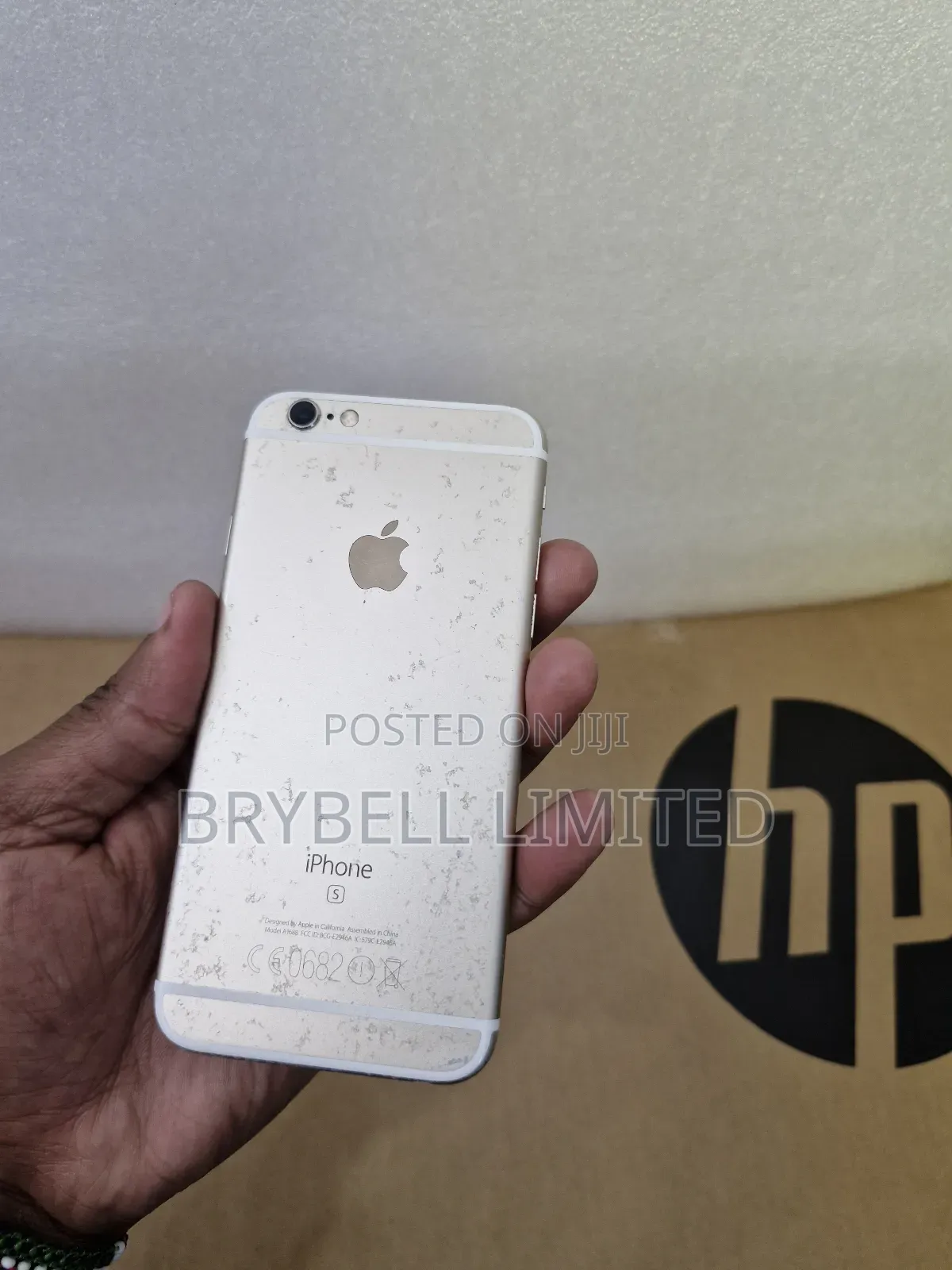 Apple iPhone 6s 64 GB Gold
