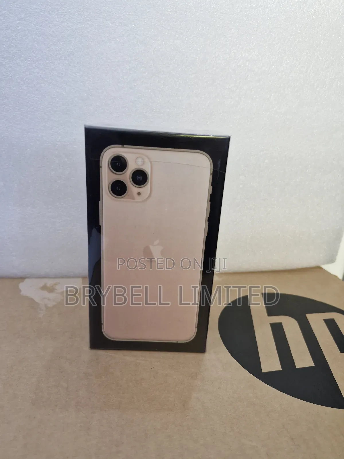 New Apple iPhone 11 Pro 256 GB Gold