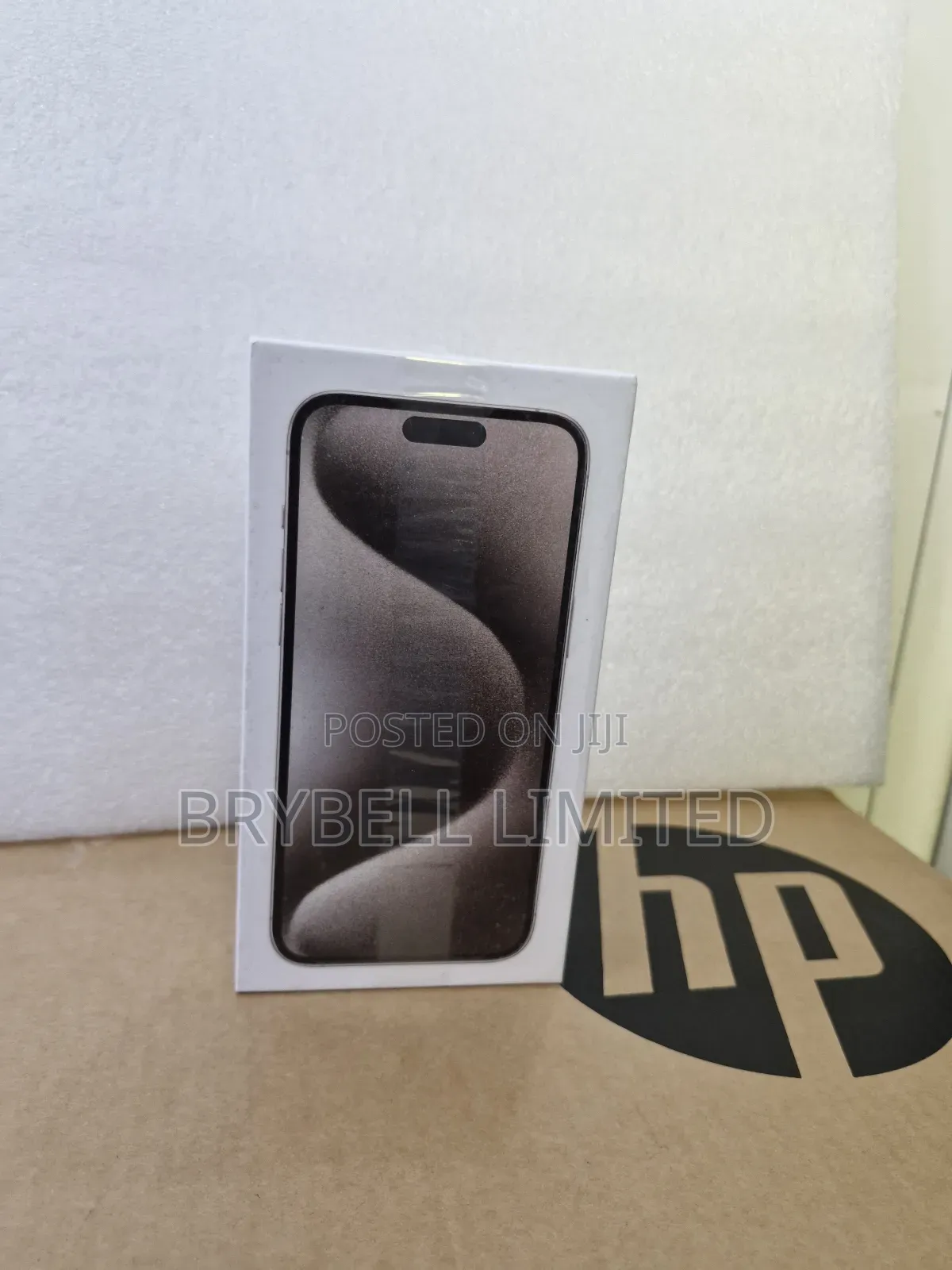 New Apple iPhone 15 Pro Max 256 GB White