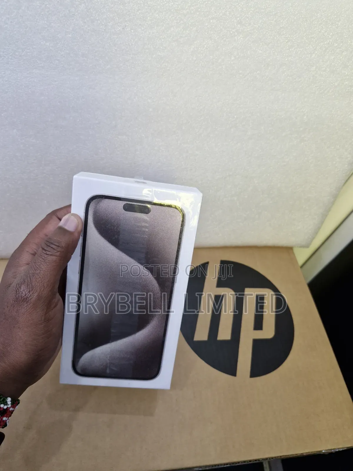 New Apple iPhone 15 Pro Max 256 GB White
