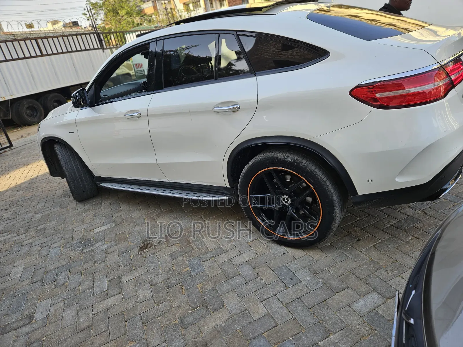 Mercedes-Benz GLE-Class 2019 White
