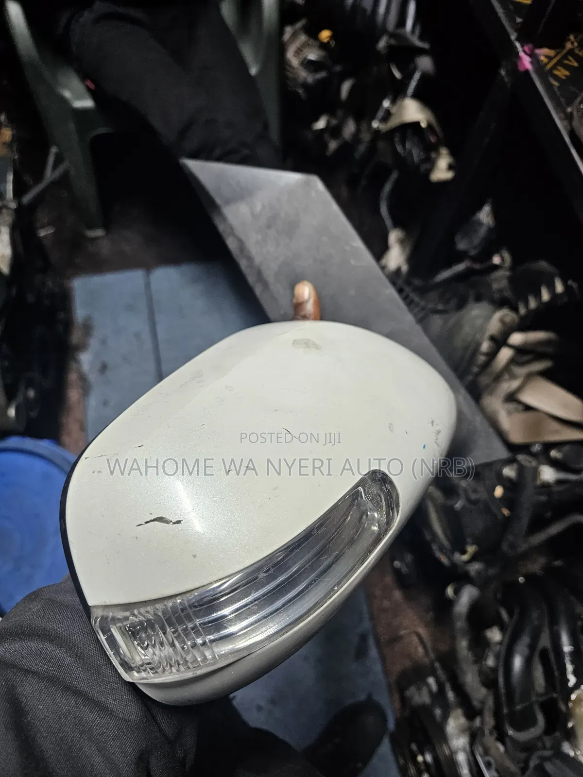 Side Mirror Isis With Indicator