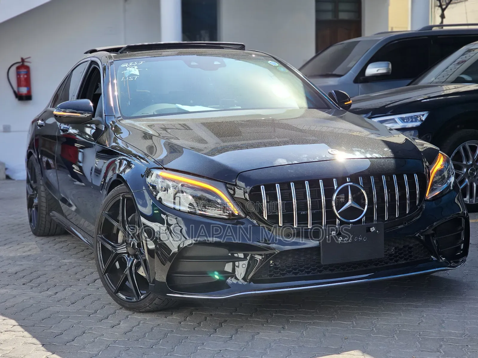 Mercedes-Benz C200 2019 Matt Black
