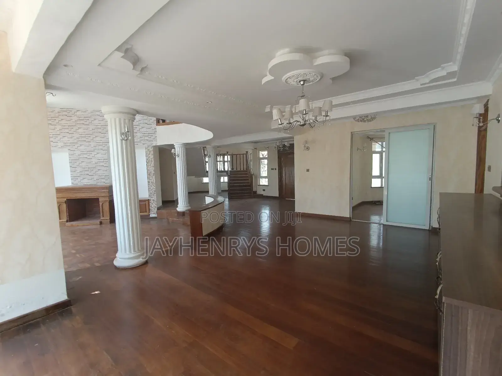 5bdrm House in Roysambu for sale