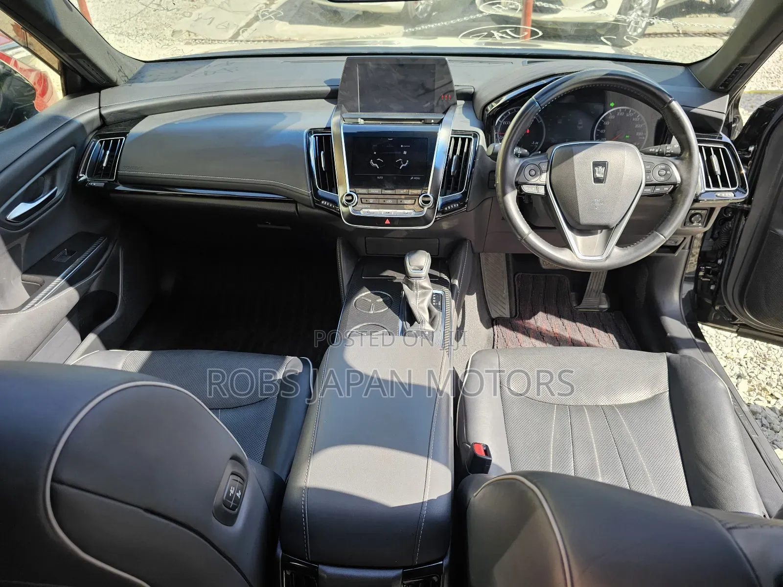 Toyota Crown 2019 Black