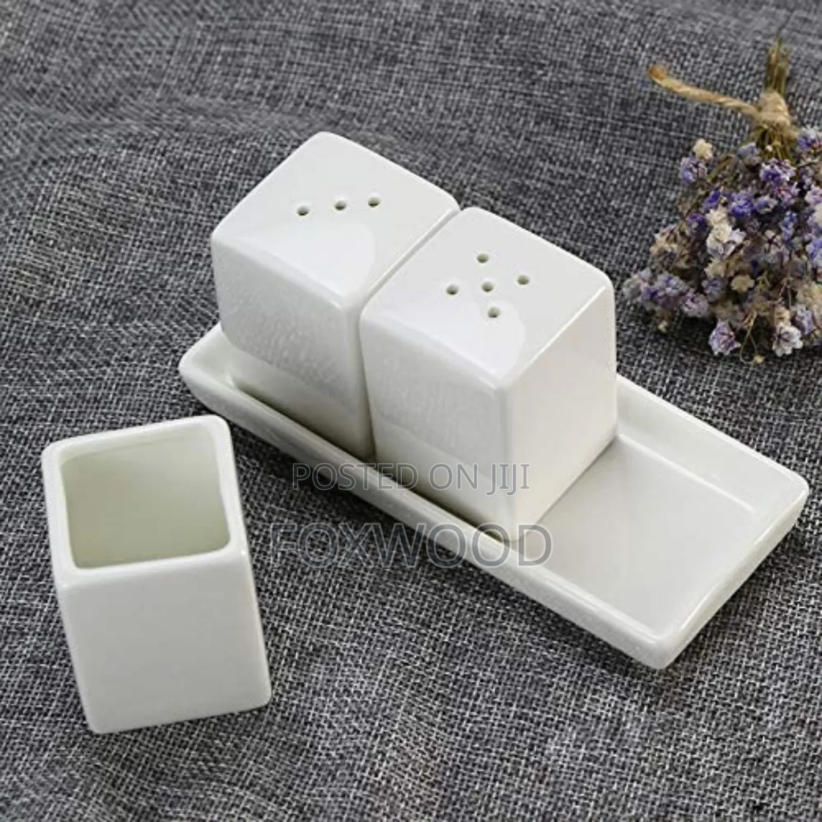 4pc Ceramic Pepper Shaker Square