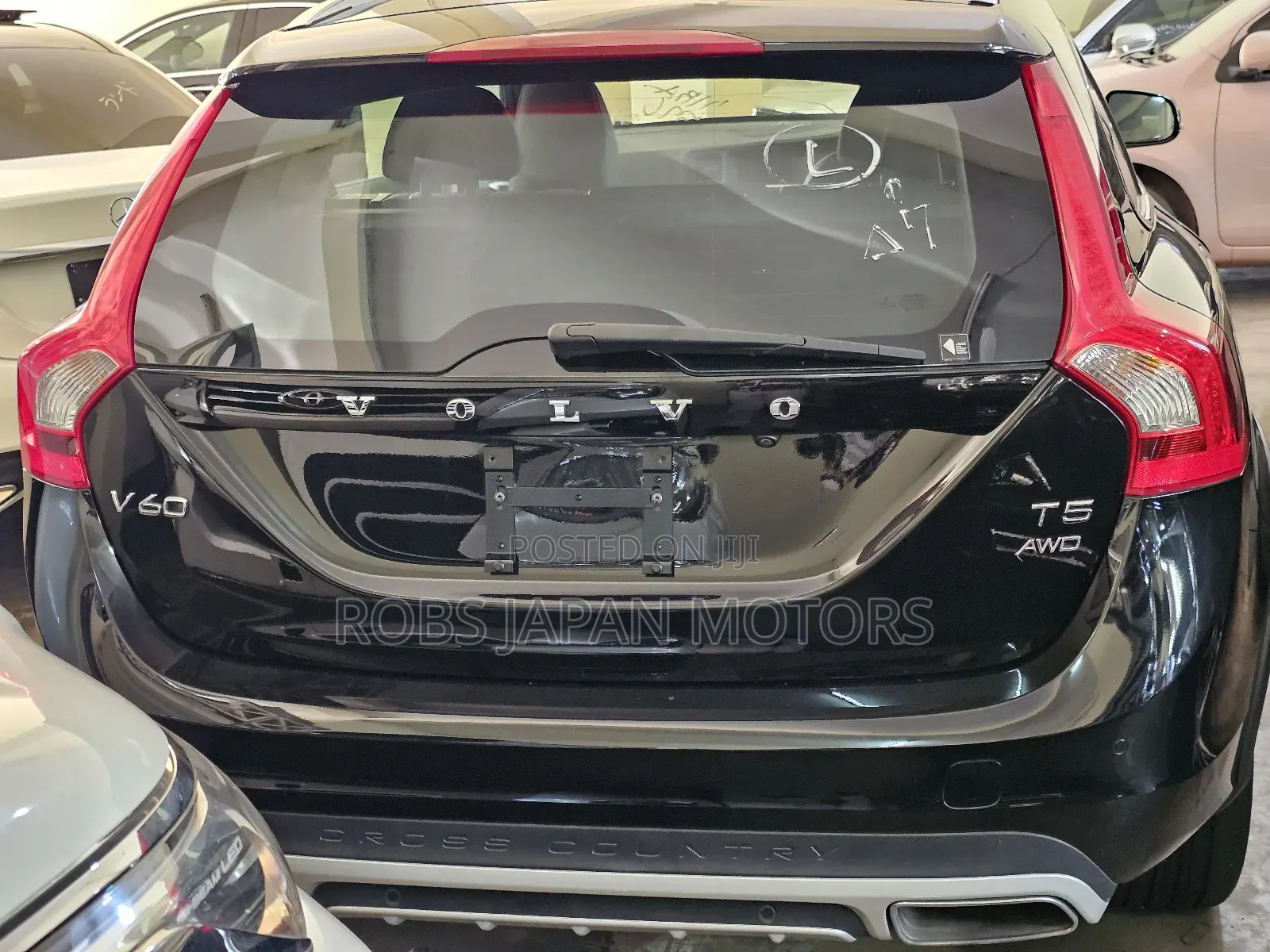 Volvo V60 T5 Dynamic AWD 2018 Black