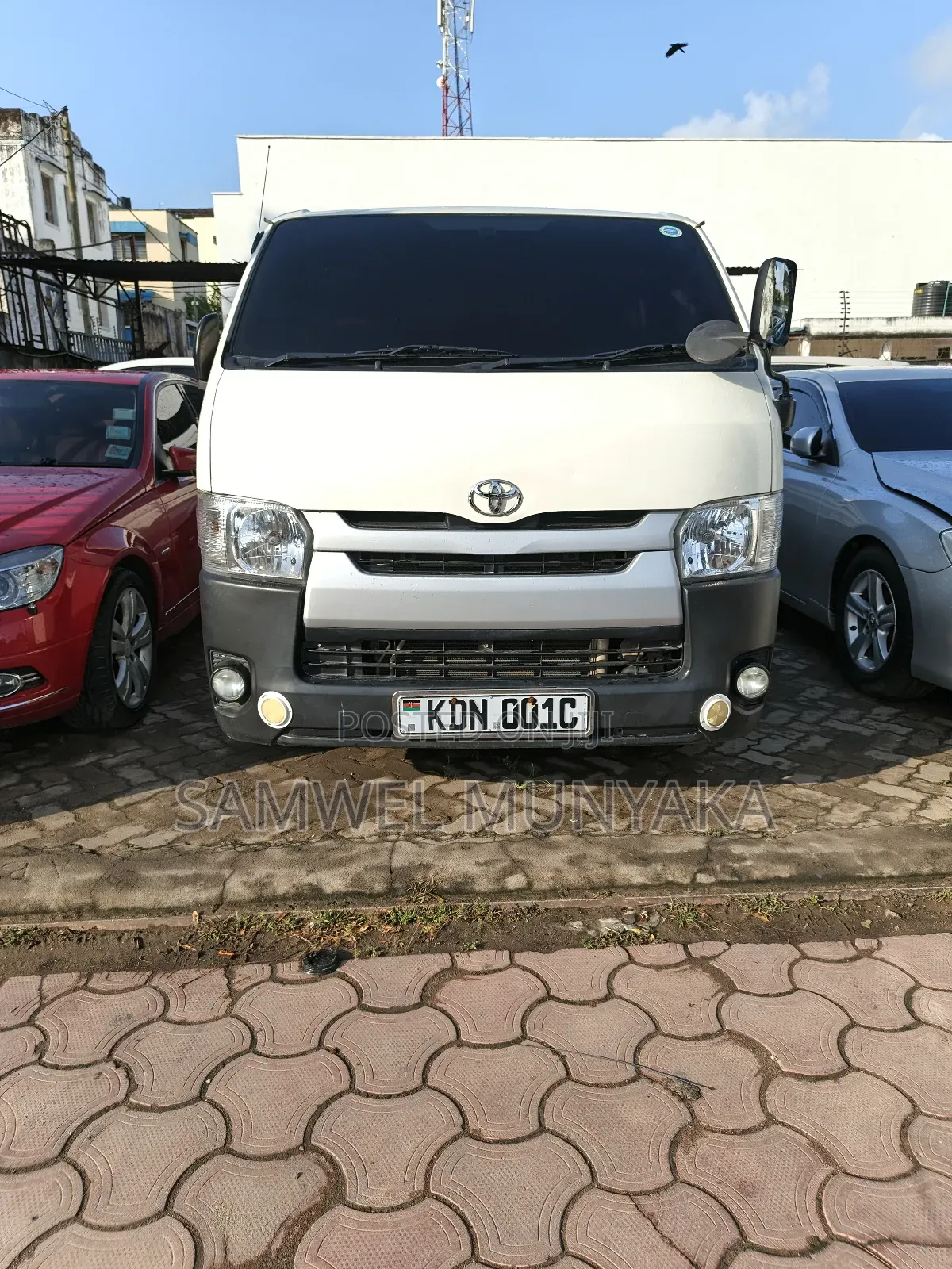 Toyota Lite-Ace 2016 Pink