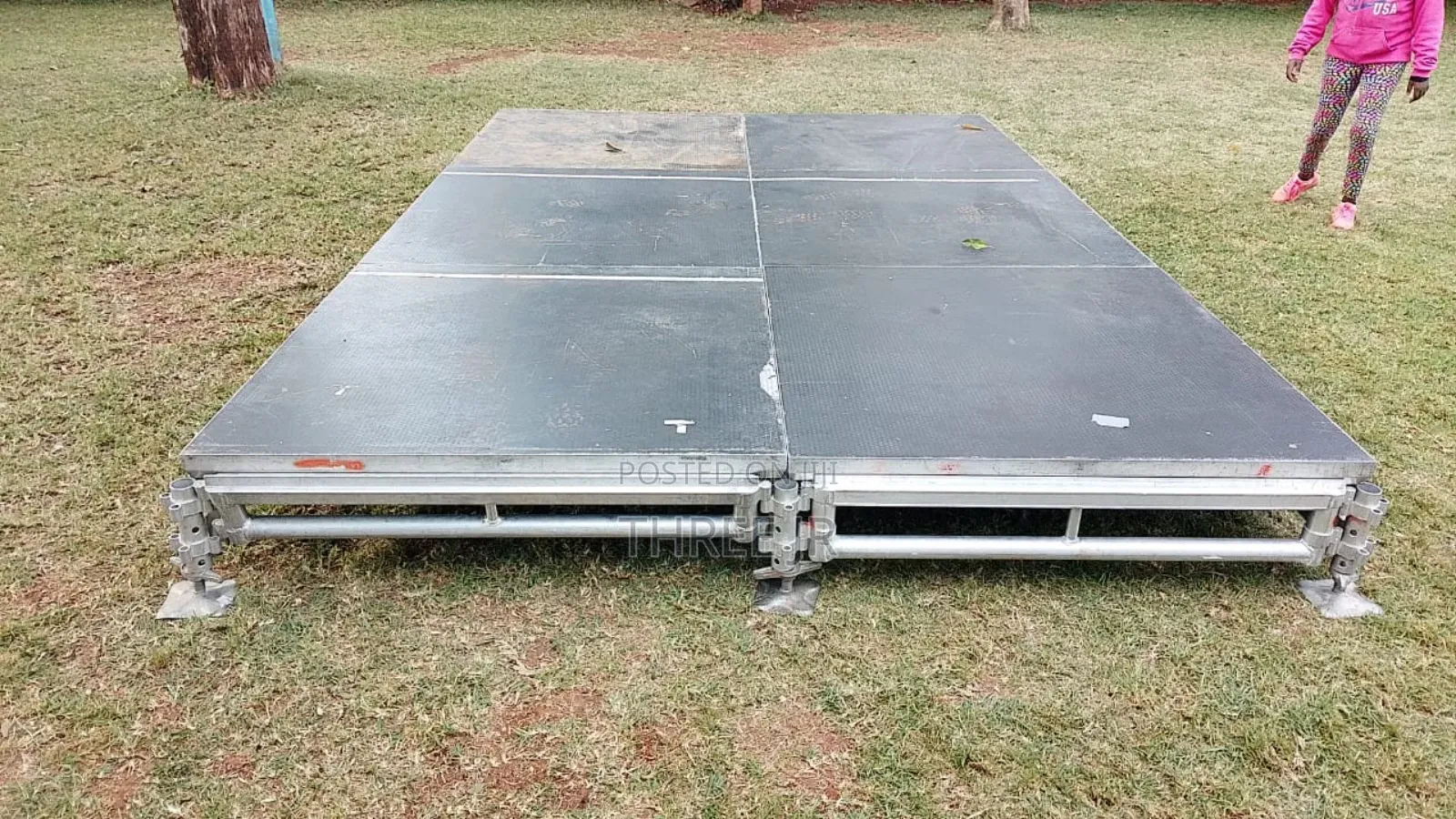 Easy to Set Up Stage for Small Kids Dance