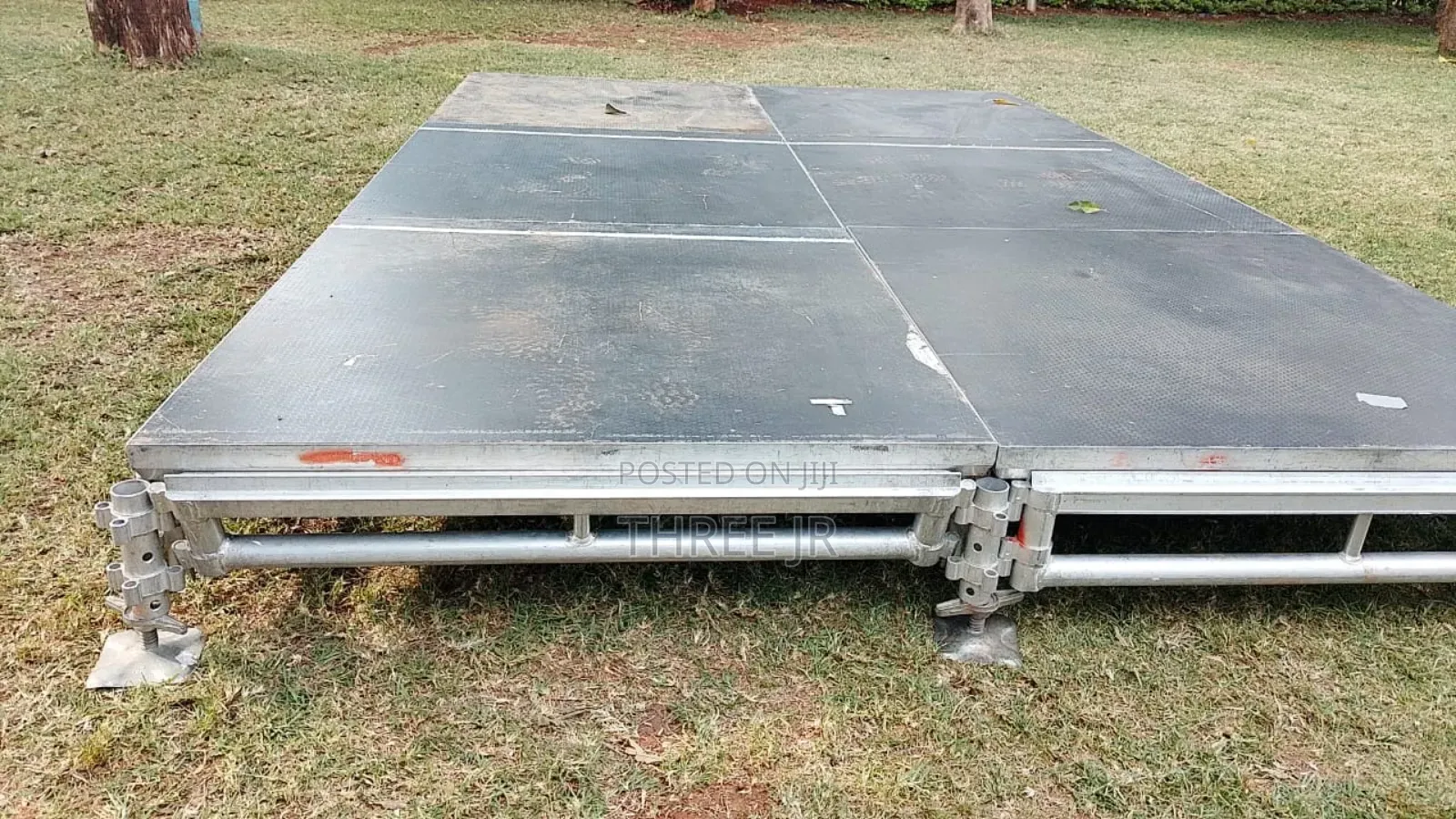 Easy to Set Up Stage for Small Kids Dance