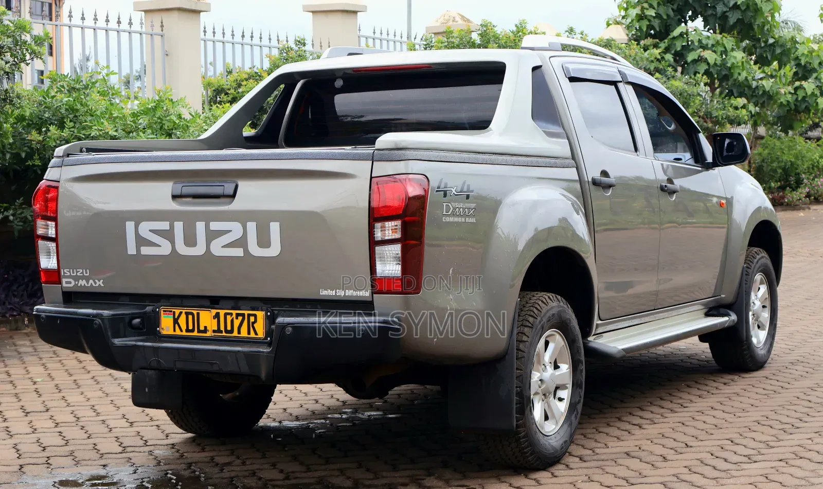 Isuzu D-MAX 2022 Brown