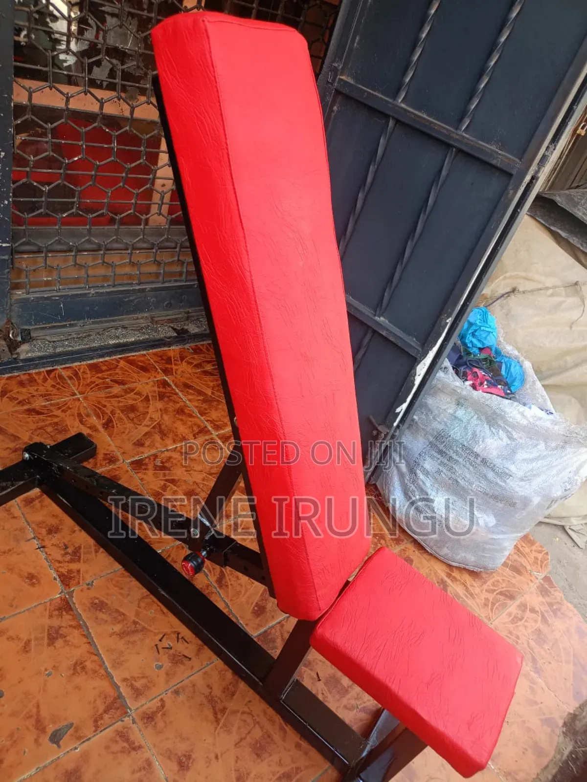 Black/ Red Inclining Bench