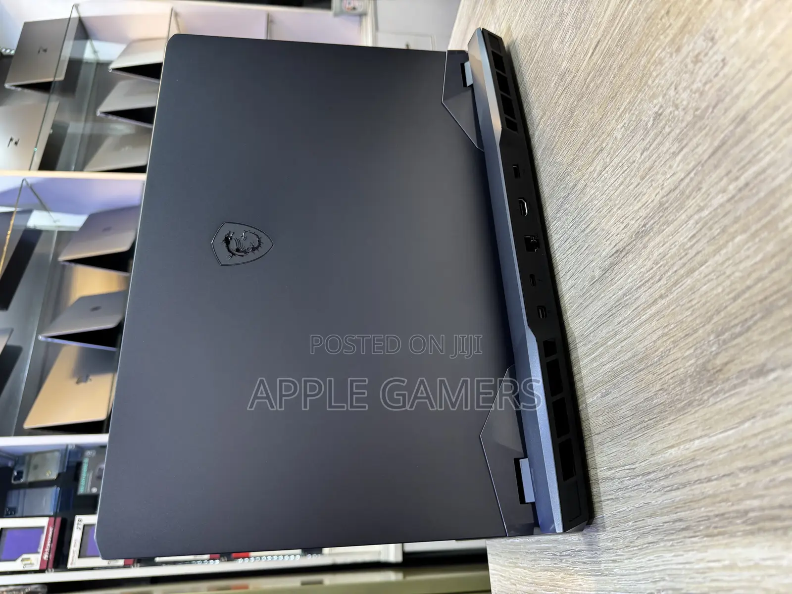 Laptop MSI Raider GE76 12UGS 32GB Intel Core I7 SSD 1T