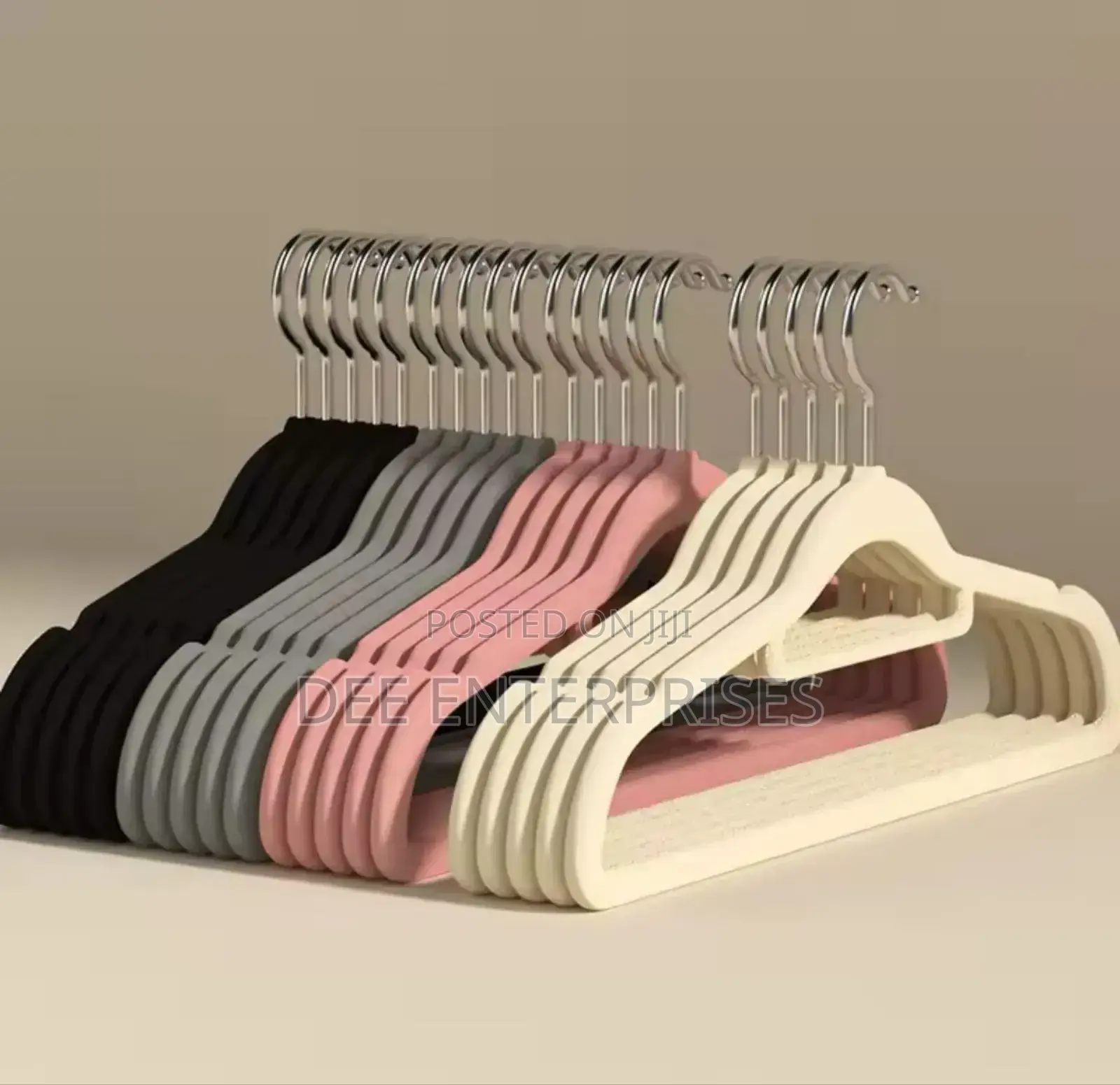 10 PCS Velvet Non-Slip Hangers With Tie Bar