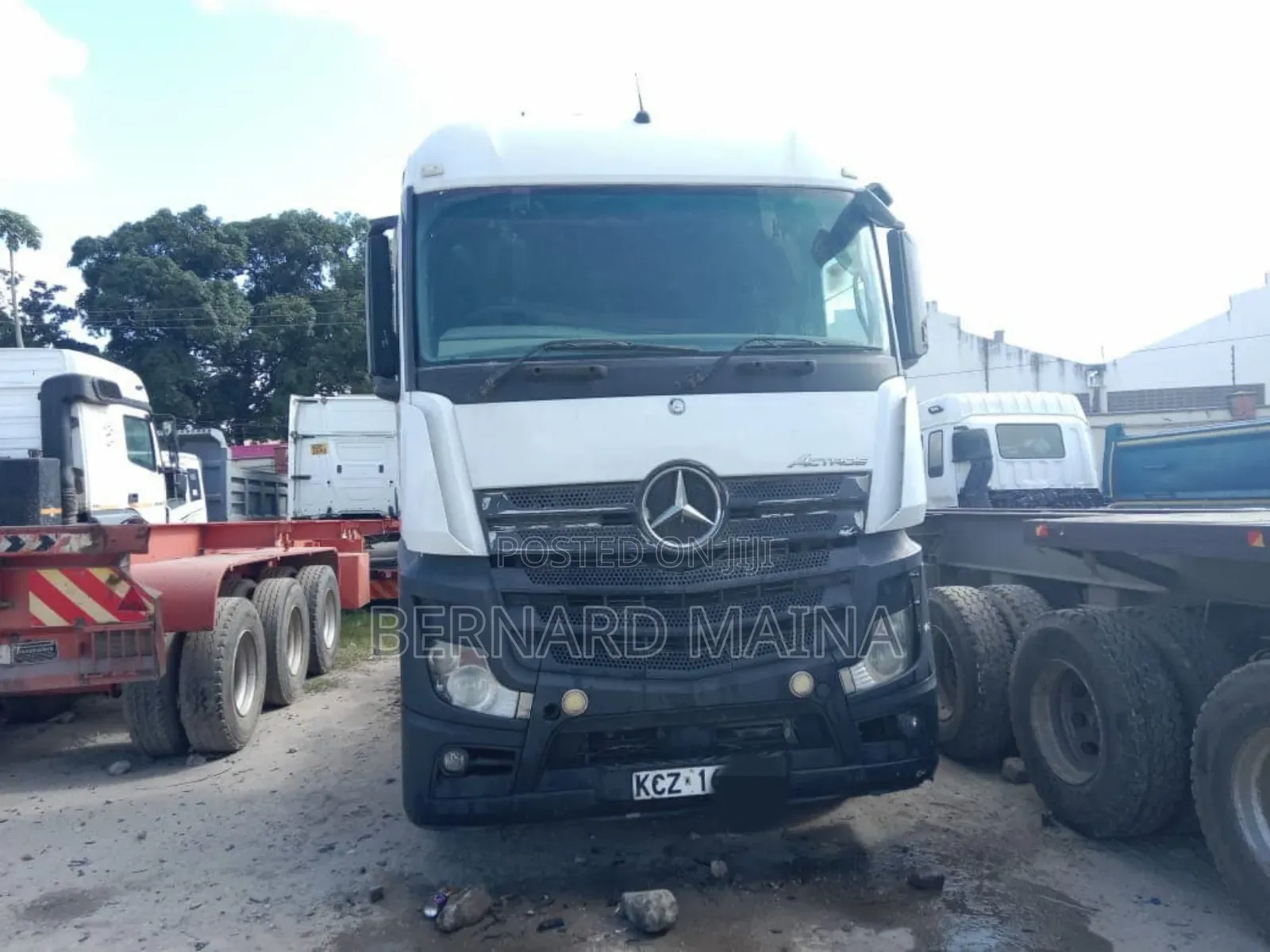 Mercedes Benz |
Actros 2545
